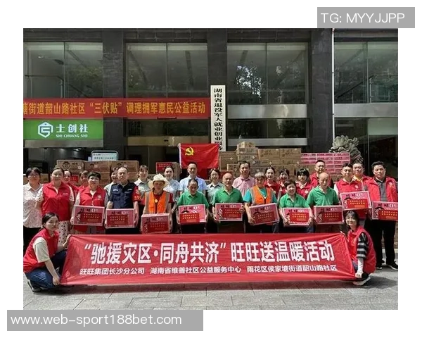 拉菲尼亚回乡举办圣诞慈善活动温暖帮助有需要的人们